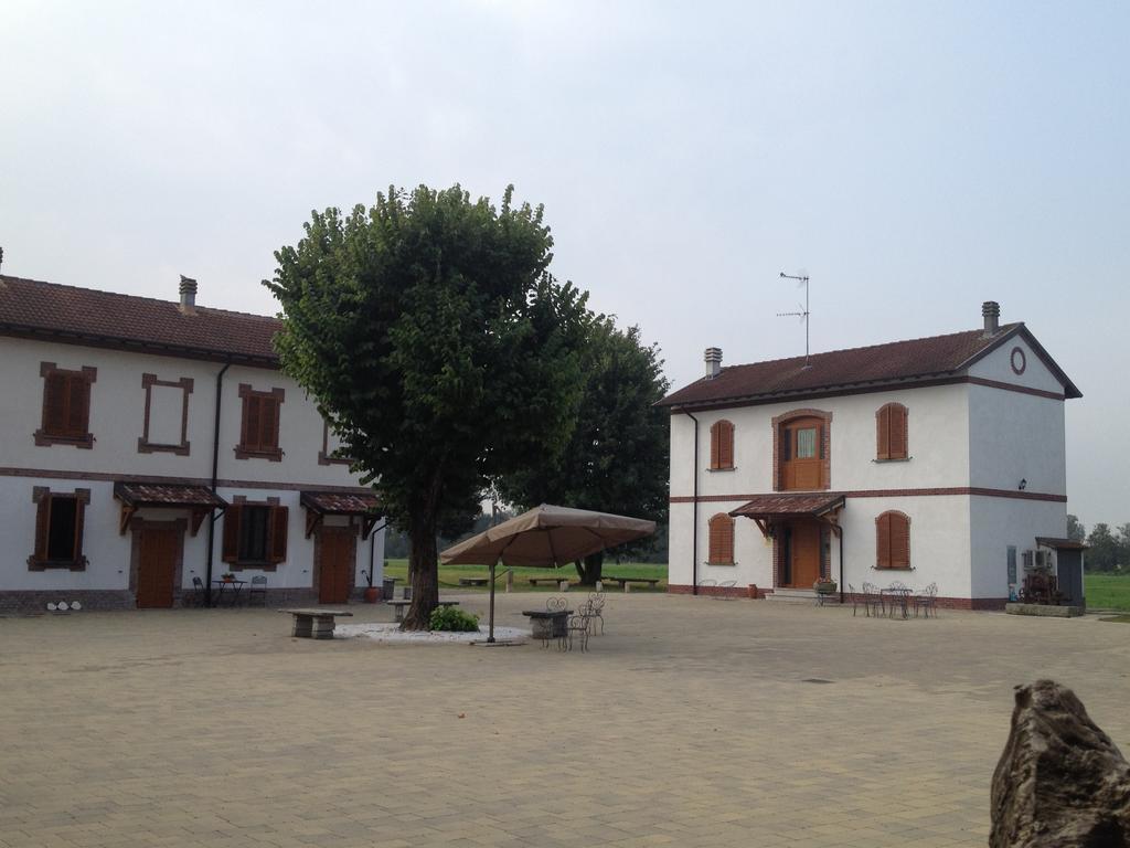 Bed And Breakfast Azienda Agricola Cascina Salazzara Ματζέντα Εξωτερικό φωτογραφία