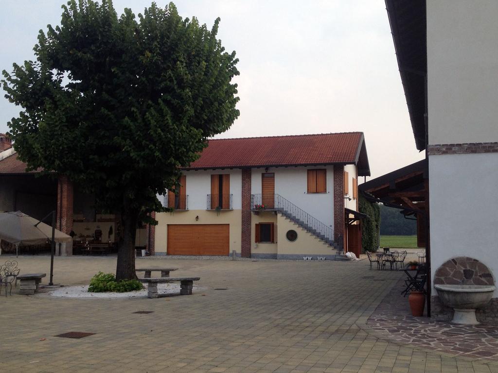 Bed And Breakfast Azienda Agricola Cascina Salazzara Ματζέντα Εξωτερικό φωτογραφία